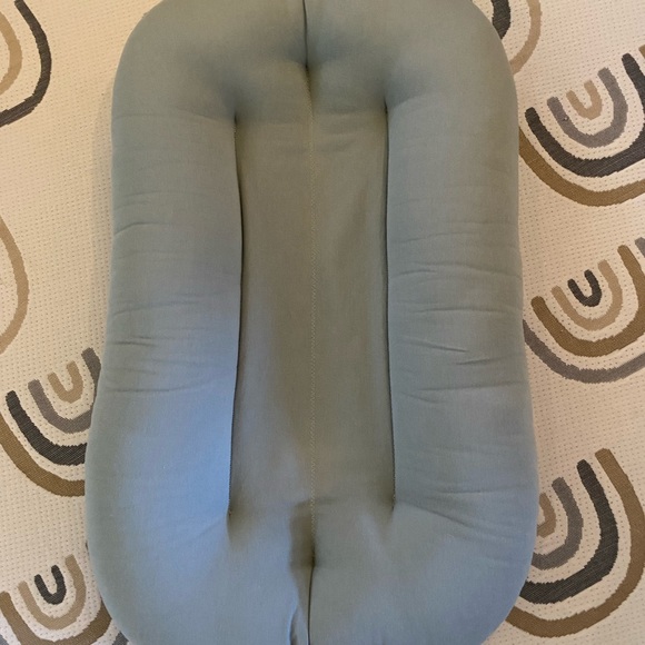 Snuggle Me Organic Infant Lounger with Cover - Picture 3 of 7